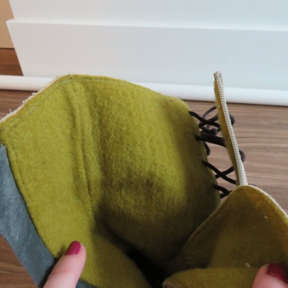 VAGABOND Cream Suede Leather Lace Up Snowflake Moccasin Winter Boots Size 6.5 - Picture 15 of 16